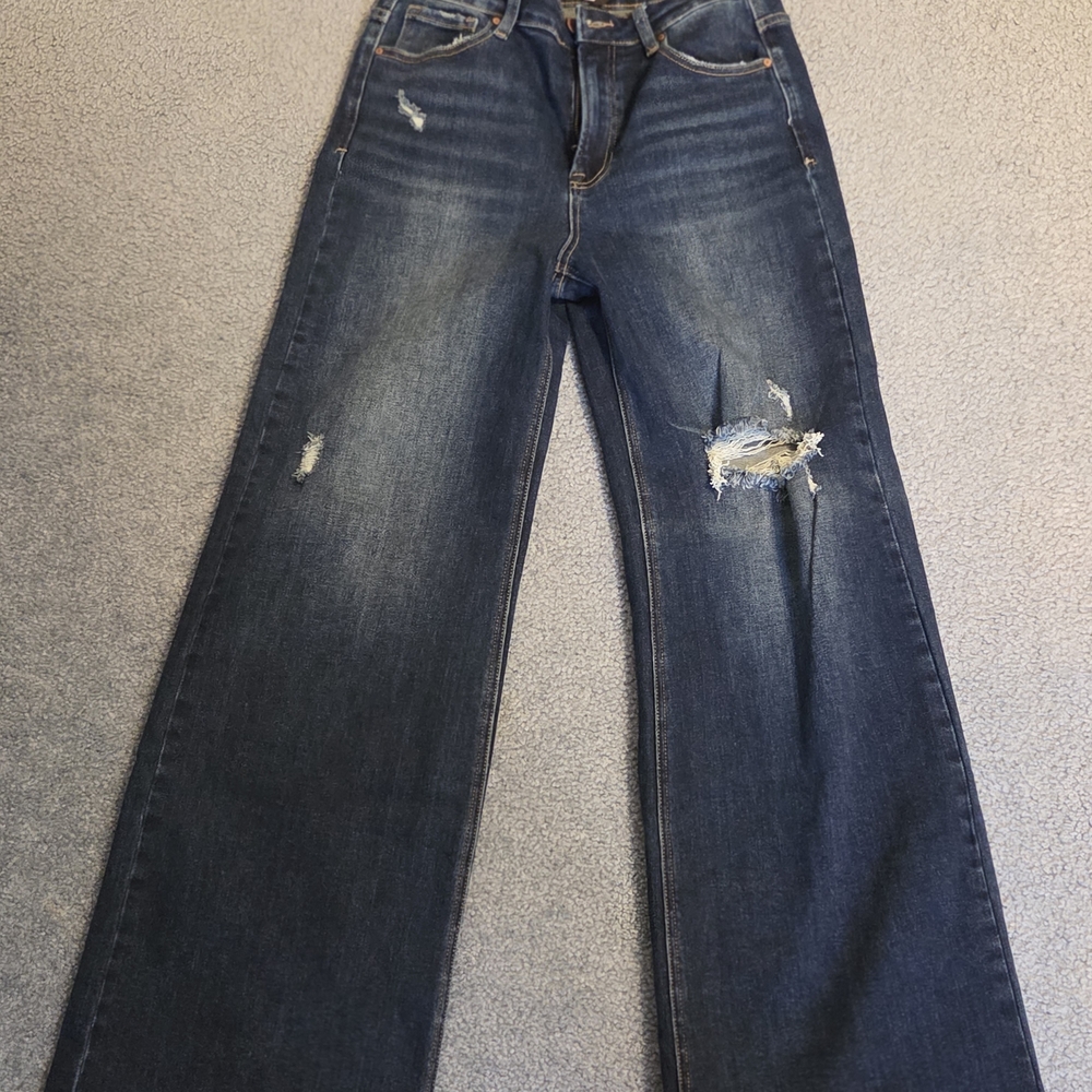 NWOT Loose Fit High Rise Distressed Denim Jeans